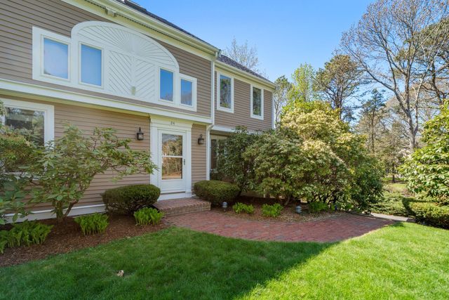 24 Winding Way, Plymouth, MA 02360
