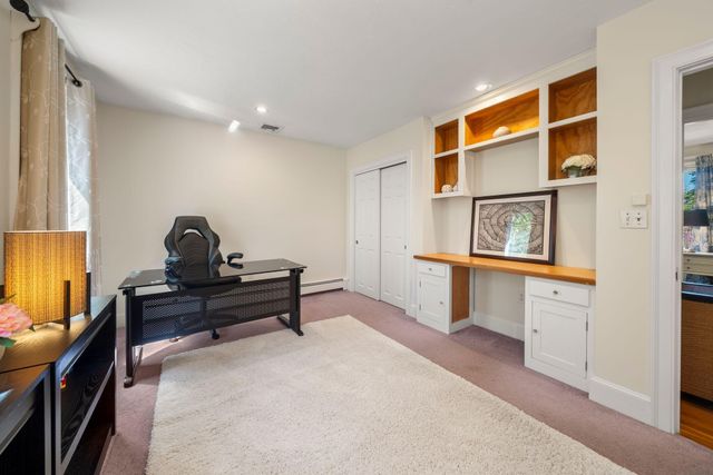 24 Winding Way, Plymouth, MA 02360