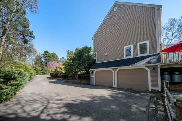 24 Winding Way, Plymouth, MA 02360