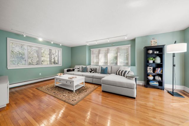 24 Winding Way, Plymouth, MA 02360