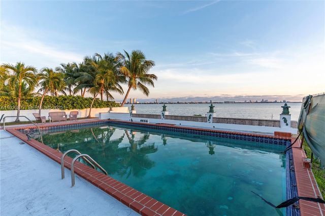 1680 S Treasure Dr, North Bay Village, FL 33141