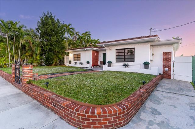 1680 S Treasure Dr, North Bay Village, FL 33141