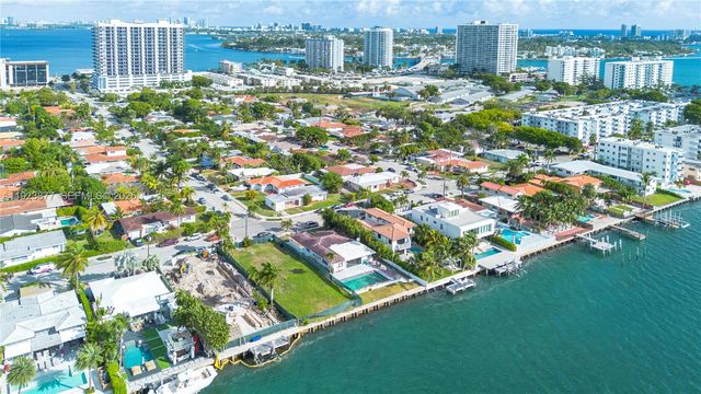 1680 S Treasure Dr, North Bay Village, FL 33141