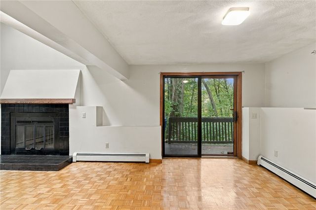 15 Deer Run, Cranston, RI 02921