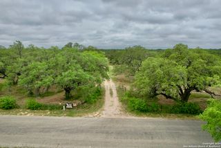 369.4 AC CR 7711, Devine, TX 78016