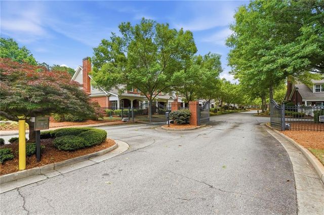 8420 Parker Place, Roswell, GA 30076