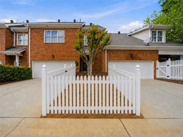 8420 Parker Place, Roswell, GA 30076