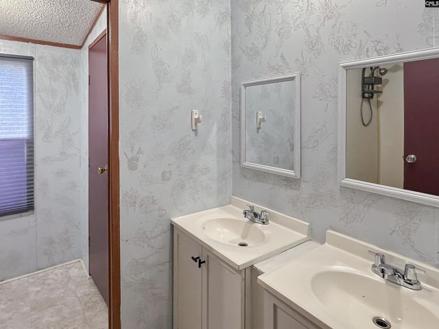 132 Heather Ridge Drive, Gaston, SC 29053