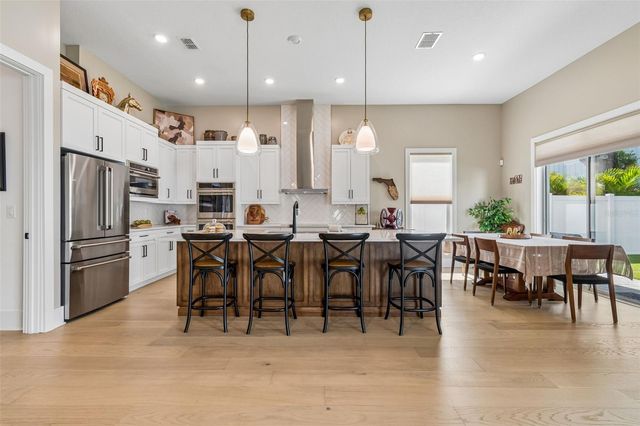 4022 W BAY TO BAY BOULEVARD, Tampa, FL 33629