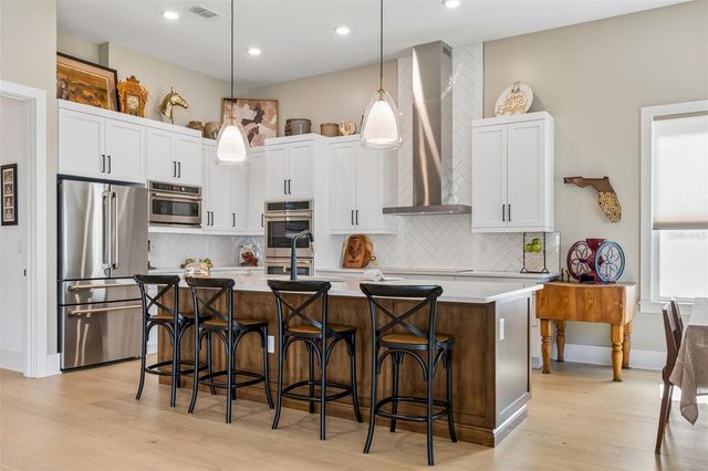 4022 W BAY TO BAY BOULEVARD, Tampa, FL 33629