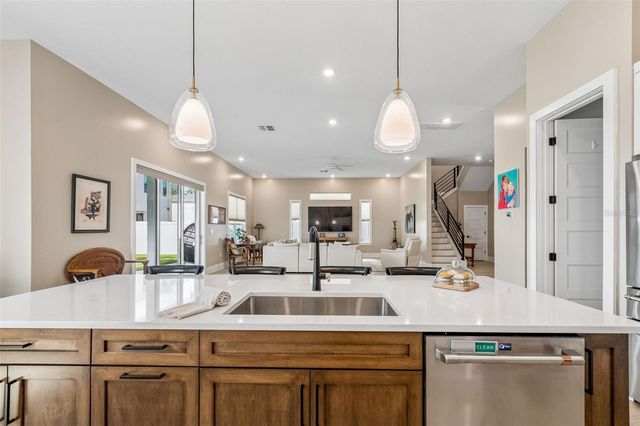 4022 W BAY TO BAY BOULEVARD, Tampa, FL 33629