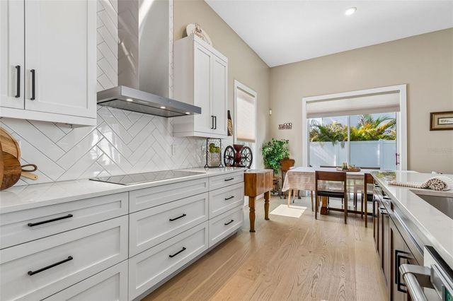 4022 W BAY TO BAY BOULEVARD, Tampa, FL 33629