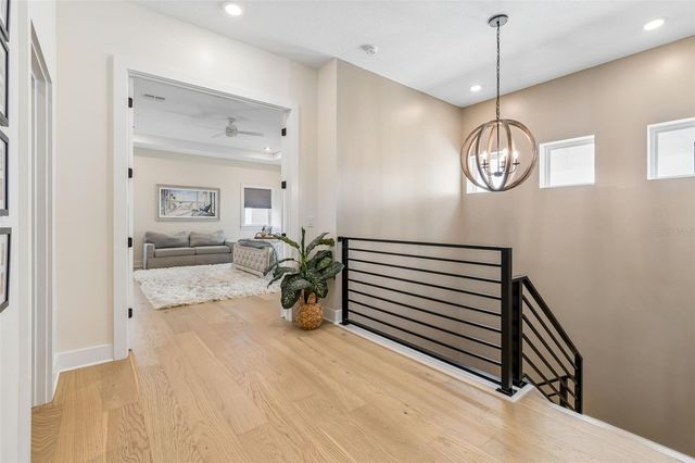 4022 W BAY TO BAY BOULEVARD, Tampa, FL 33629