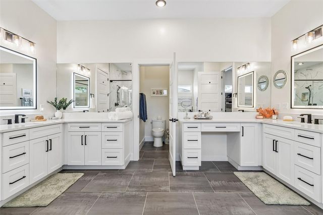4022 W BAY TO BAY BOULEVARD, Tampa, FL 33629