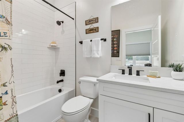 4022 W BAY TO BAY BOULEVARD, Tampa, FL 33629