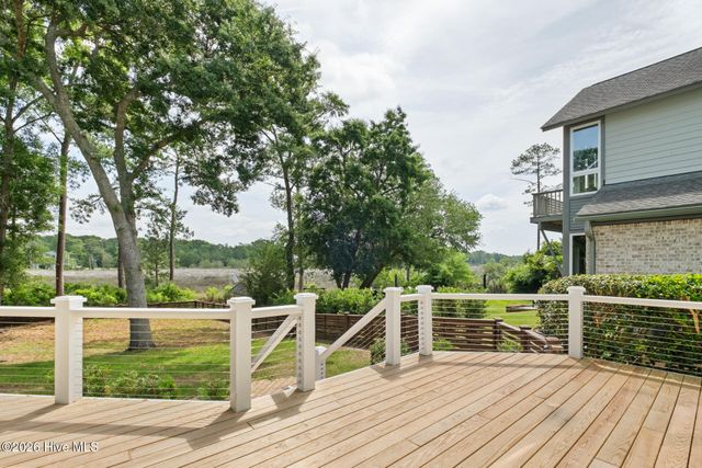 1043 Headwater Cove Lane, Wilmington, NC 28403