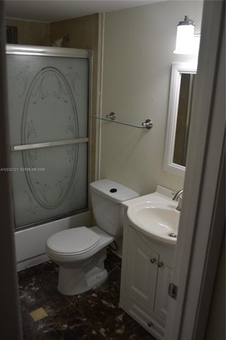 13100 SW 92nd Ave A-PH13, Miami, FL 33176