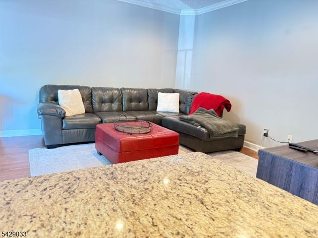 608 Brittany Dr, Wayne Twp., NJ 07470