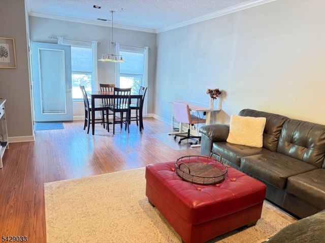 608 Brittany Dr, Wayne Twp., NJ 07470