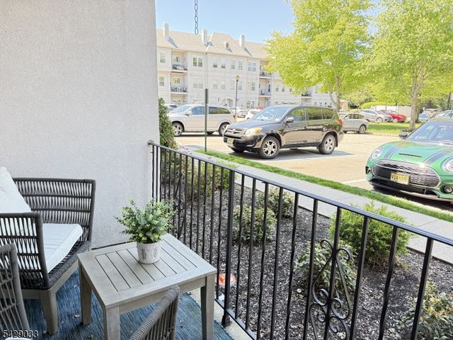 608 Brittany Dr, Wayne Twp., NJ 07470
