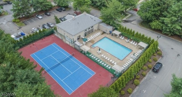 608 Brittany Dr, Wayne Twp., NJ 07470