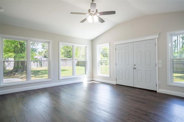 1739 S Borel Dr Drive, Lake Charles, LA 70611