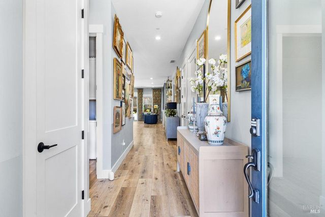 3700 Paxton Pl, Santa Rosa, CA 95404