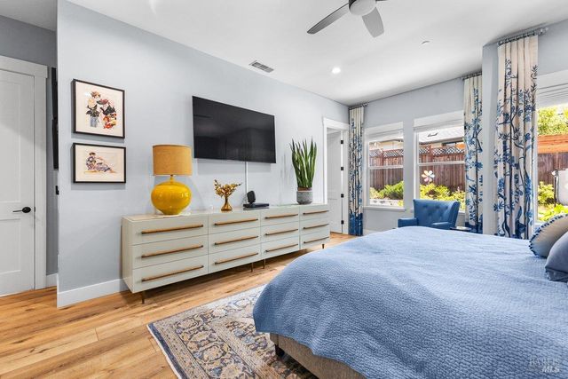 3700 Paxton Pl, Santa Rosa, CA 95404