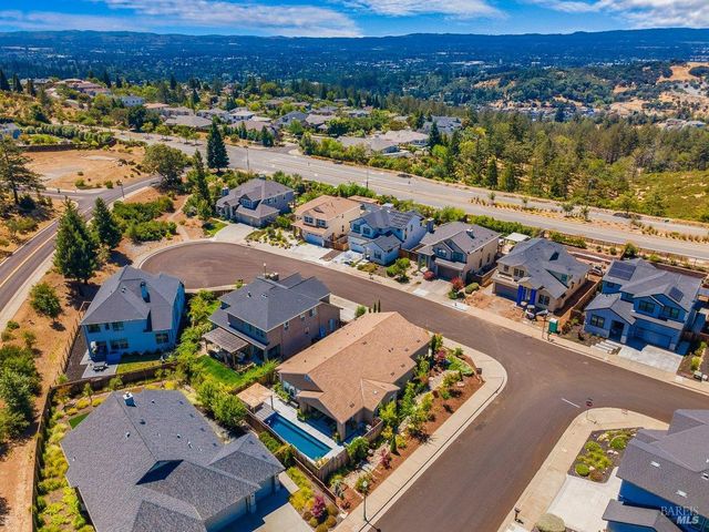 3700 Paxton Pl, Santa Rosa, CA 95404