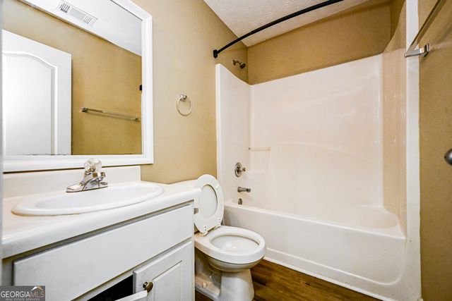 137 Longstreet Circle, Oxford, GA 30054
