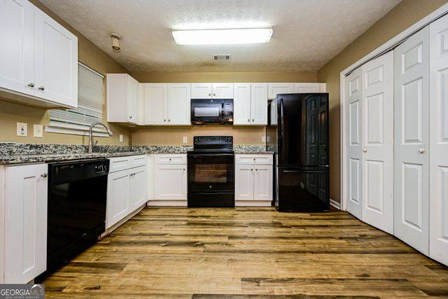 137 Longstreet Circle, Oxford, GA 30054