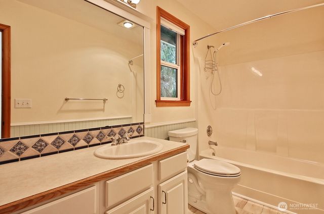 2876 Doc Savage Drive, Langley, WA 98260