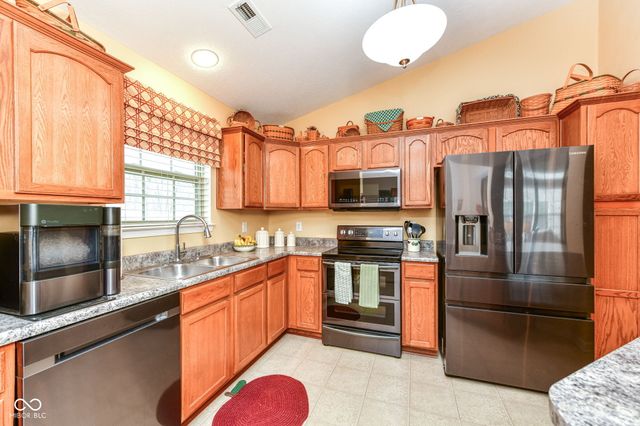 11764 Whisperwood Way, Fishers, IN 46037