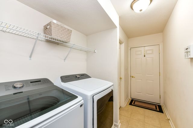 11764 Whisperwood Way, Fishers, IN 46037