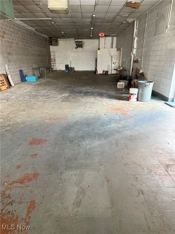 5370 Ridge Road, Parma, OH 44129