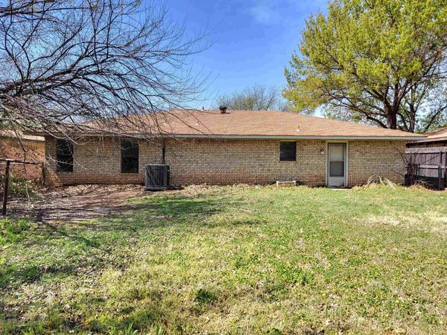 4427 MCNIEL AVENUE, Wichita Falls, TX 76308