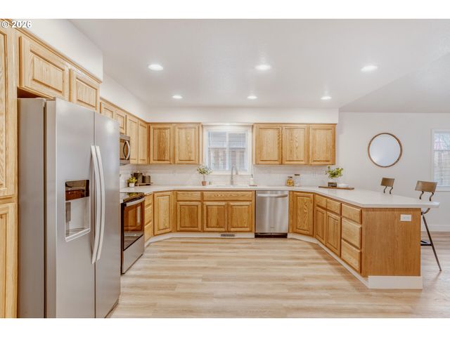 18000 Ne 27TH St, Vancouver, WA 98684