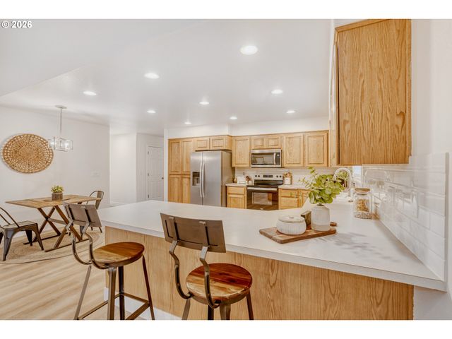 18000 Ne 27TH St, Vancouver, WA 98684