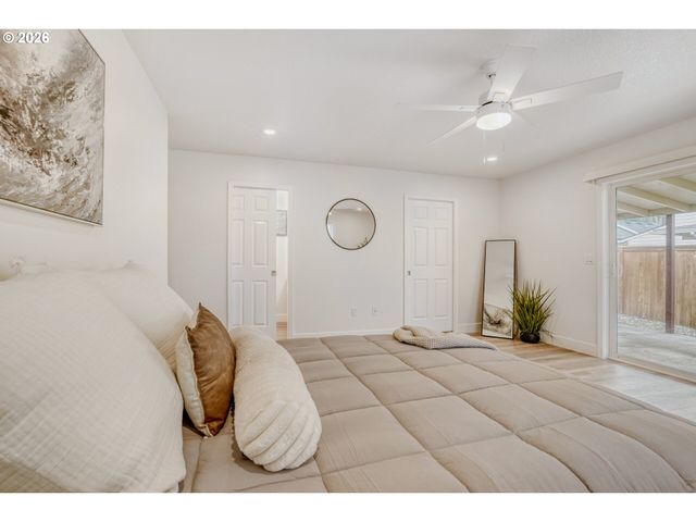 18000 Ne 27TH St, Vancouver, WA 98684