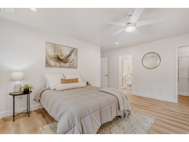 18000 Ne 27TH St, Vancouver, WA 98684