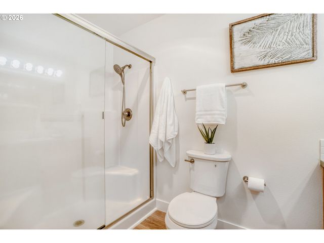 18000 Ne 27TH St, Vancouver, WA 98684