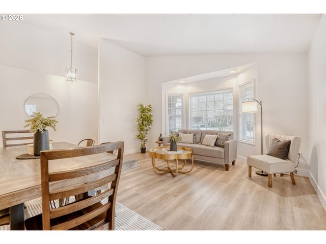 18000 Ne 27TH St, Vancouver, WA 98684