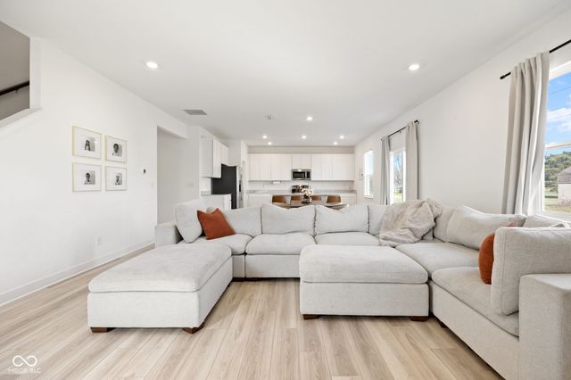 1355 Inverness Drive, Avon, IN 46123