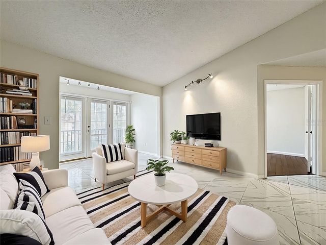 232 AFTON SQUARE 201, Altamonte Springs, FL 32714