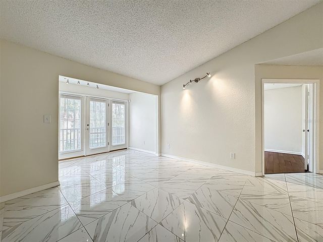 232 AFTON SQUARE 201, Altamonte Springs, FL 32714