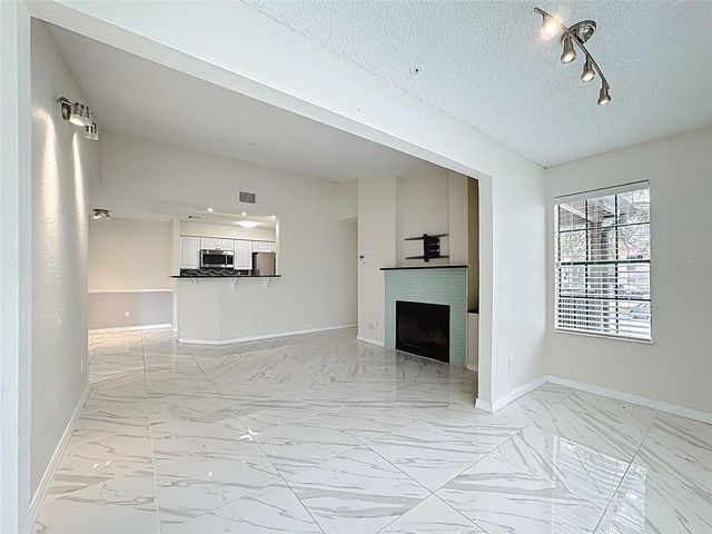 232 AFTON SQUARE 201, Altamonte Springs, FL 32714