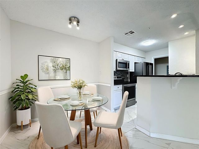 232 AFTON SQUARE 201, Altamonte Springs, FL 32714