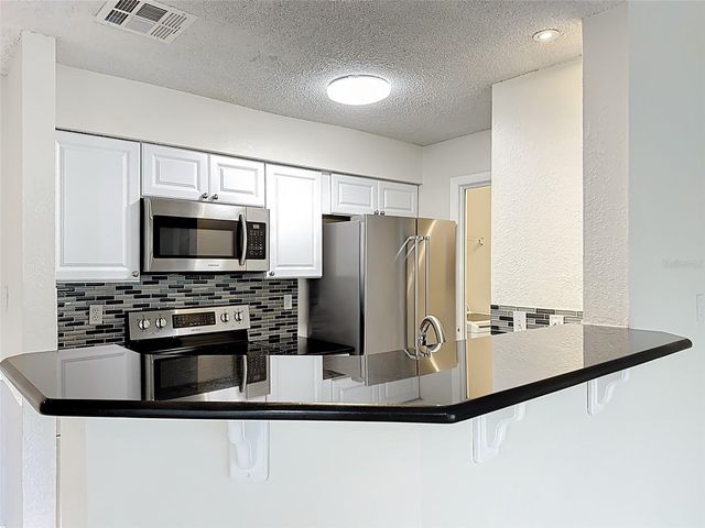 232 AFTON SQUARE 201, Altamonte Springs, FL 32714