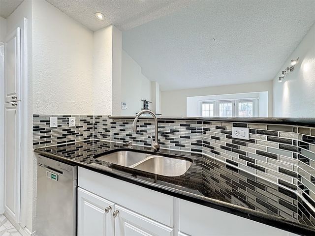 232 AFTON SQUARE 201, Altamonte Springs, FL 32714