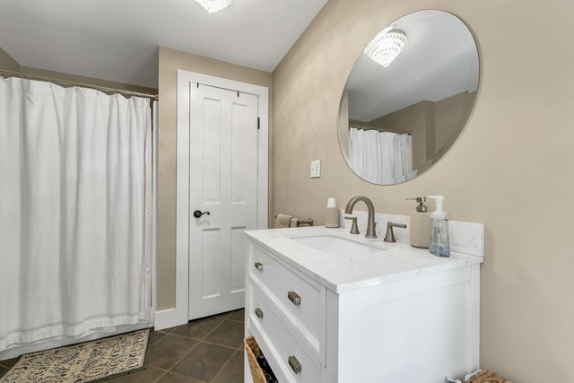 38 Bow Center Road, Bow, NH 03304